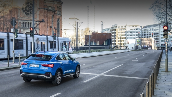 Компания Audi подружит автомобили и светофоры